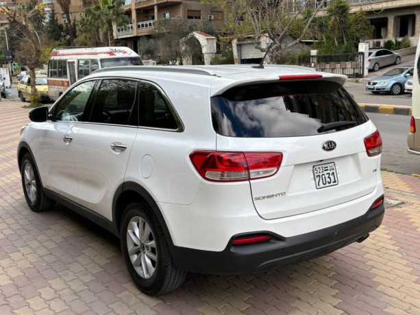 kya-sorynto-20172025-big-2