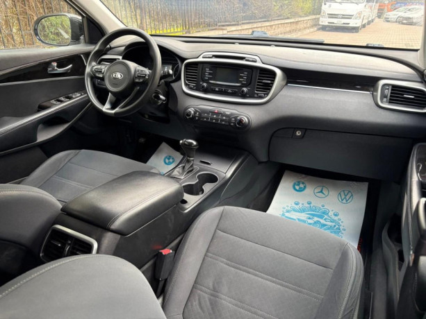 kya-sorynto-20172025-big-3