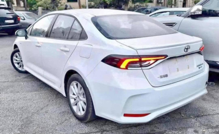 toyota-korola-2025-big-2