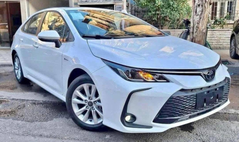 toyota-korola-2025-big-0