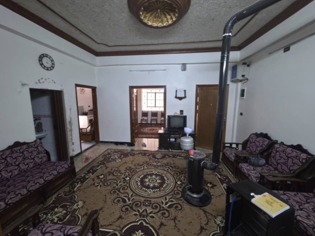 llbyaa-mn-almalk-mbashr-bmntk-skny-mkhdm-byt-ardy-tabo-akhdr-bmoasfat-mmtaz-big-0