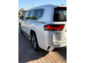 toyota-land-krozr-vxr-2025-small-1