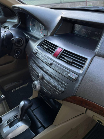 llbyaa-honda-akord-2008-thdyth-mn-alkharg-2013-big-8