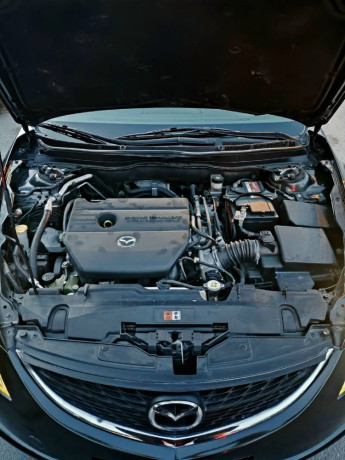 mazda-zom-6-2009-big-4