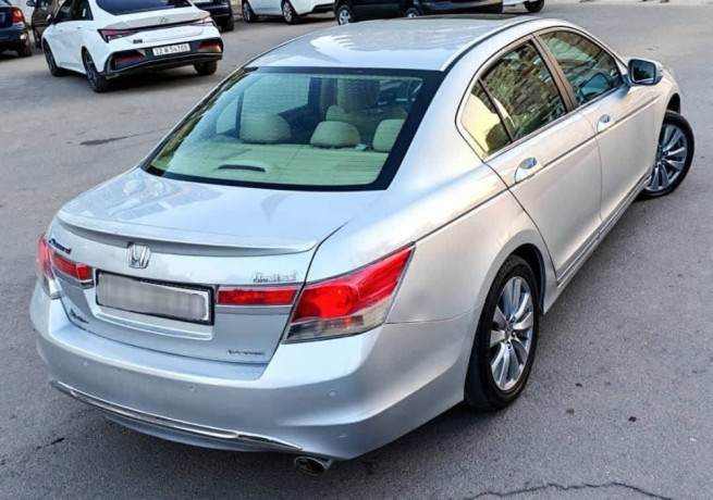 honda-akord-2012-big-1