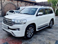 toyota-landkrozr-2016-small-2