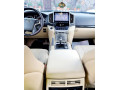 toyota-landkrozr-2016-small-5
