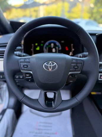 toyota-kamry-2026-big-6
