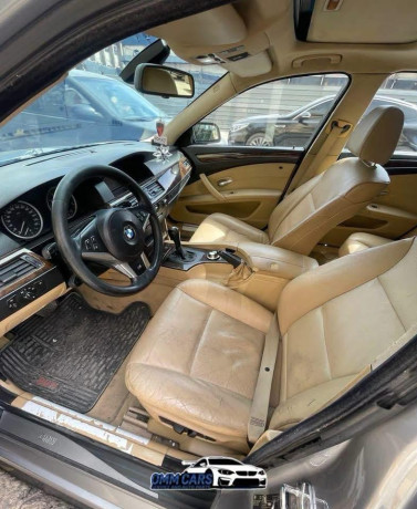 by-am-dblyo-530i-2007-big-2