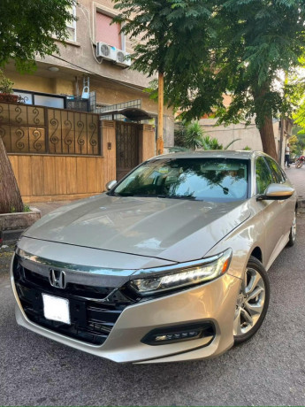 honda-akord-2019-big-0