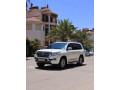 toyota-land-krozr-gxr-2016-small-2