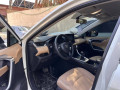 toyota-raf4-2022-small-2