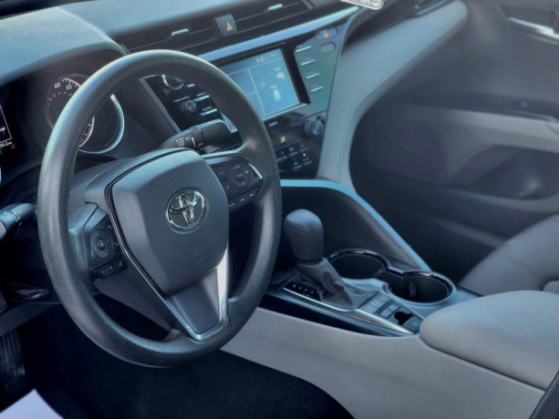 toyota-kamry-2020-big-3