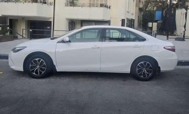 toyota-kamry-2017-big-4